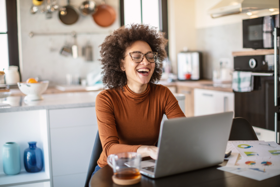 Retos y oportunidades del trabajo remoto en los Contact Centers - sosmatic